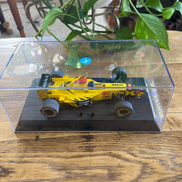 Scalextric - Picture 2 of 4